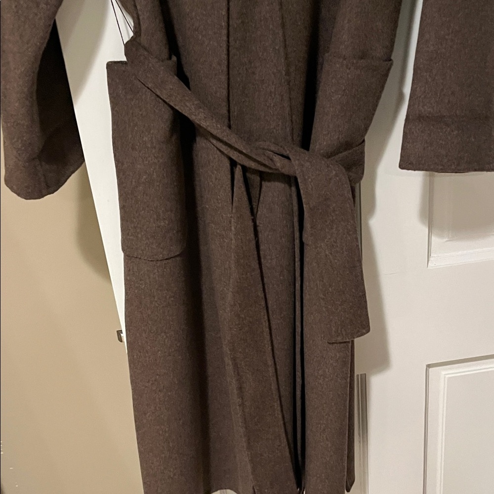 Zara - Picture 3 of 3